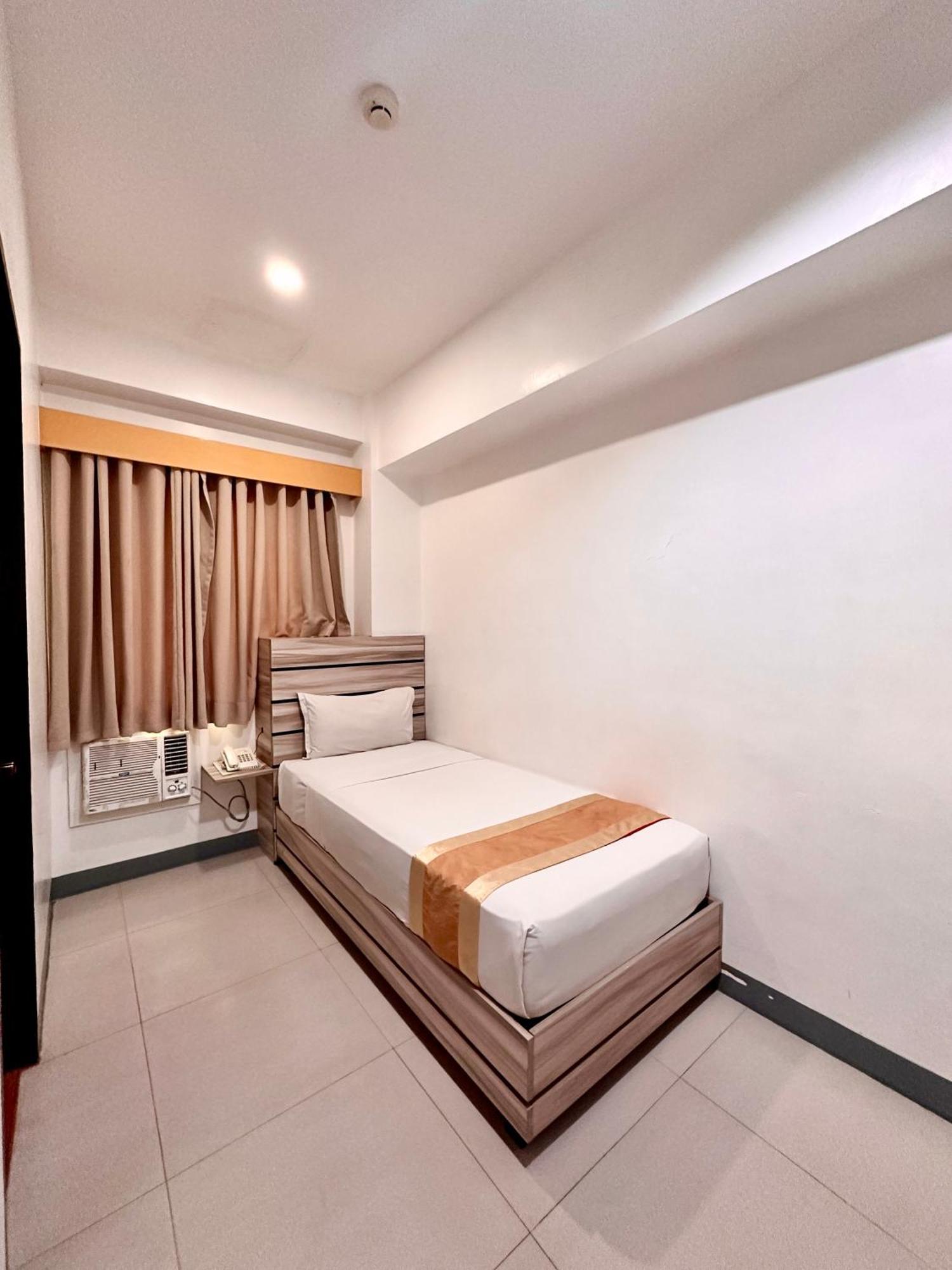 Travelbee Fuente Inn Cebu Eksteriør bilde